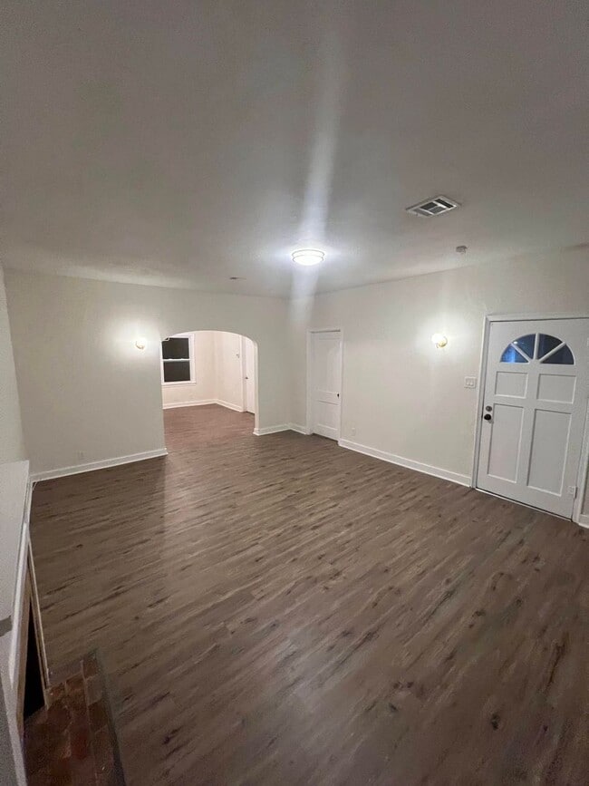 Building Photo - Rent-to-Own Opportunity