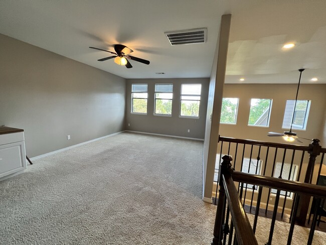 Building Photo - 7007 Fall Creek Ln