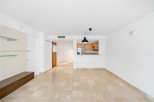 Building Photo - 2101 Brickell Ave