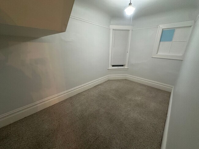 Building Photo - 2728-2730 Sutter Street (1170r)