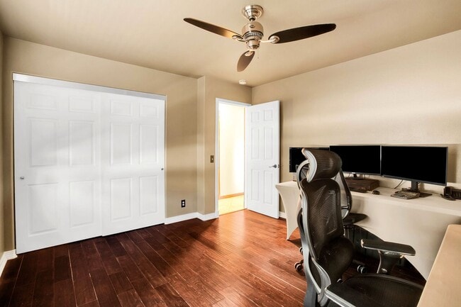 Building Photo - Western Hills Estate home/ 3 bedroom/ 2 ba...