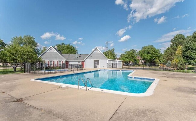 Building Photo - 122 White Branch Ct