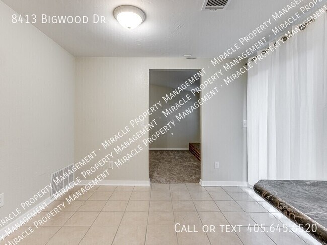 Building Photo - 8413 Bigwood Dr