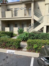 Building Photo - 13 Whippoorwill Ln