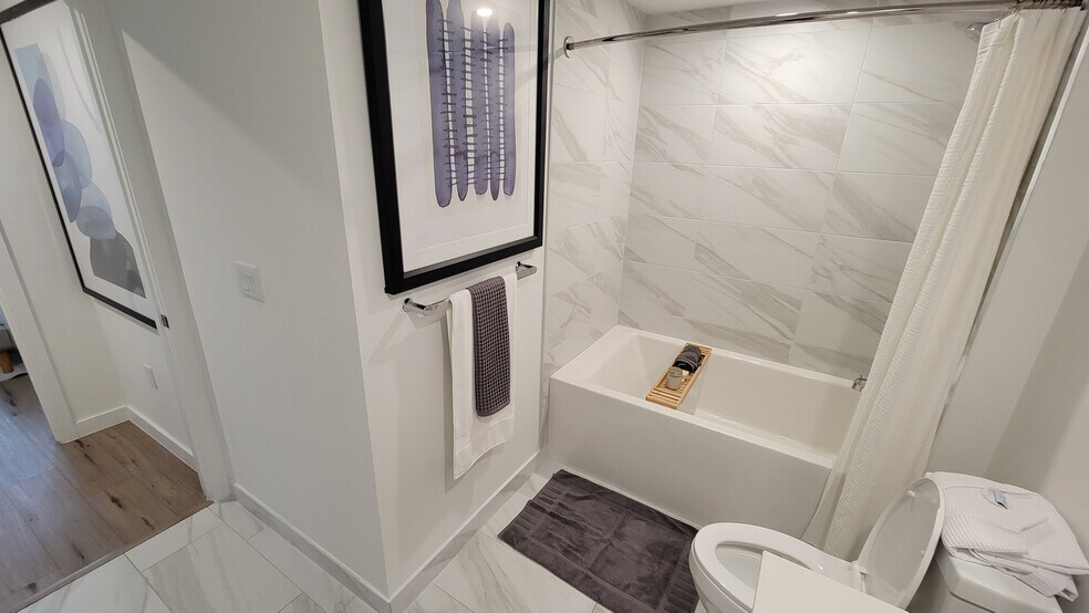 Building Photo - 7095 W 5th Ct