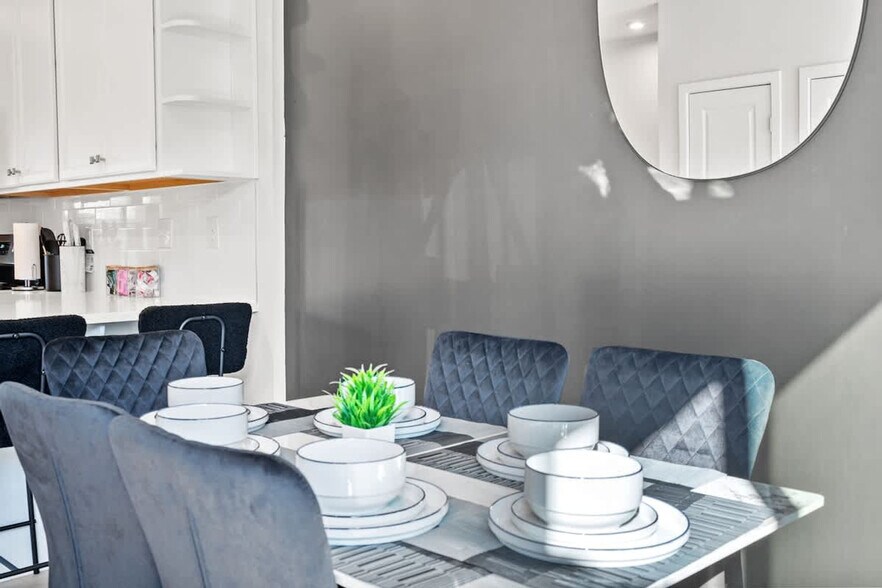 Building Photo - 3131 Coquina Ln