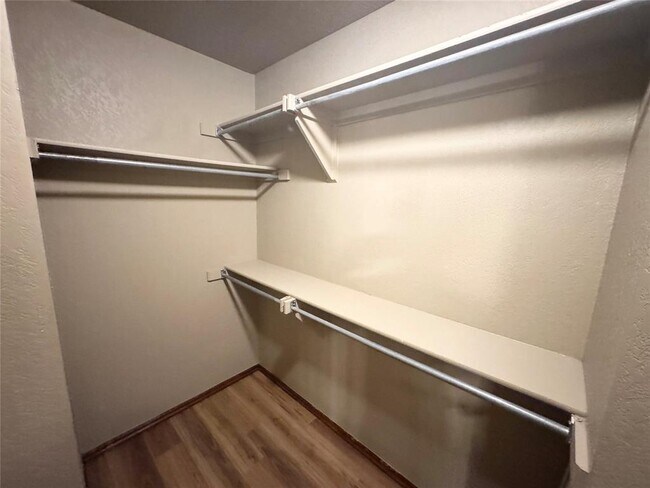 Building Photo - 209 Bradgate Dr