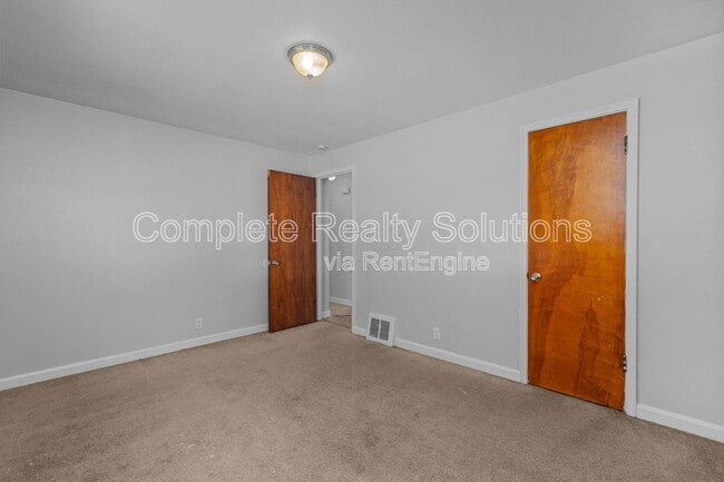Building Photo - 10366 Ashbrook Dr