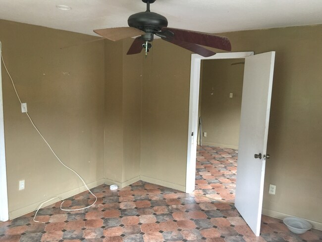 Building Photo - 7908 Siskin Avenue