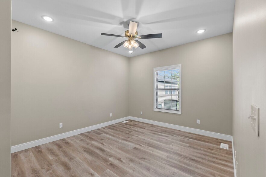 Building Photo - 81 E Autumn Leaf Dr