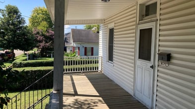 Building Photo - 201 E Caldwell Ave