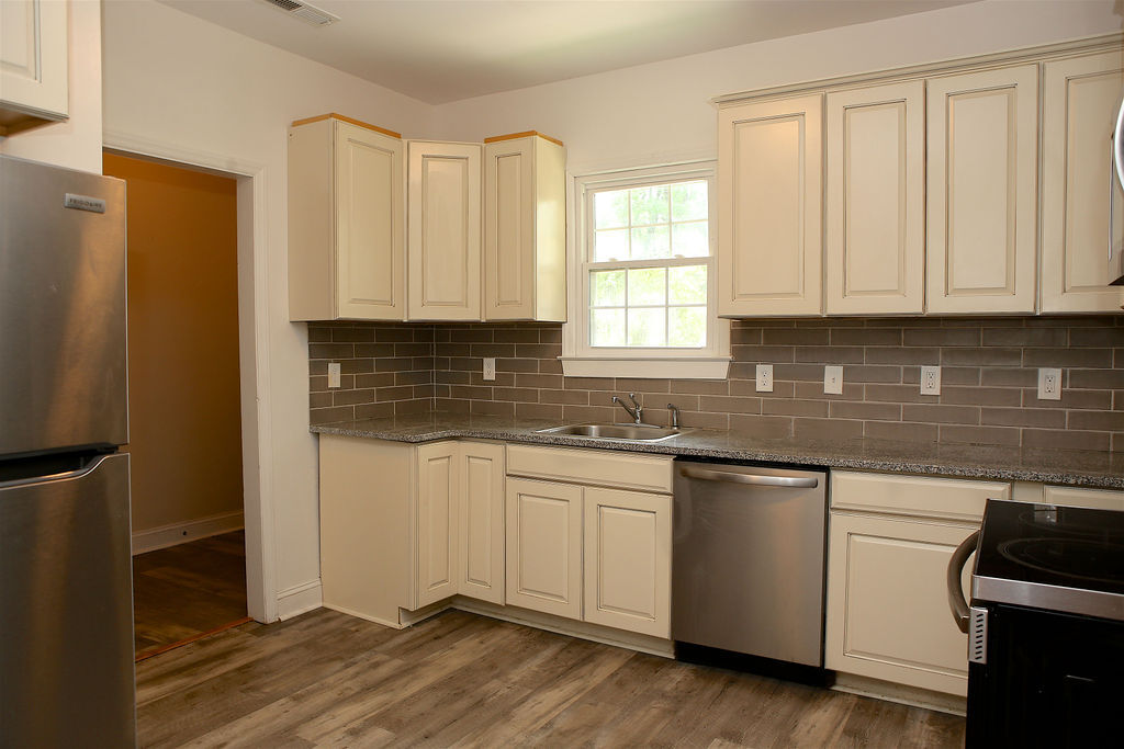 Building Photo - 1807 Walker Ave