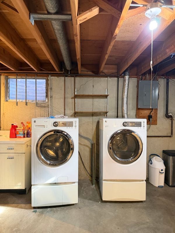 Building Photo - 1617 N 64 Terrace