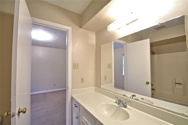 Building Photo - 9014 Triola Ln