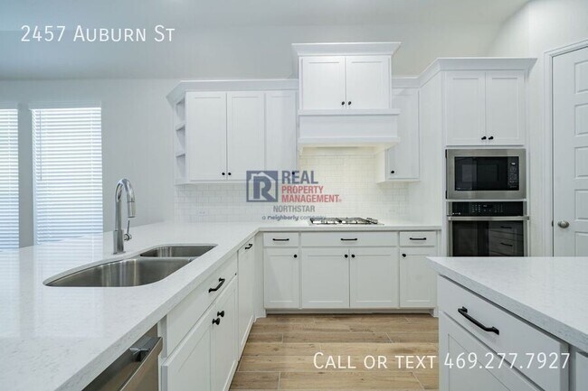 Building Photo - 2457 Auburn St