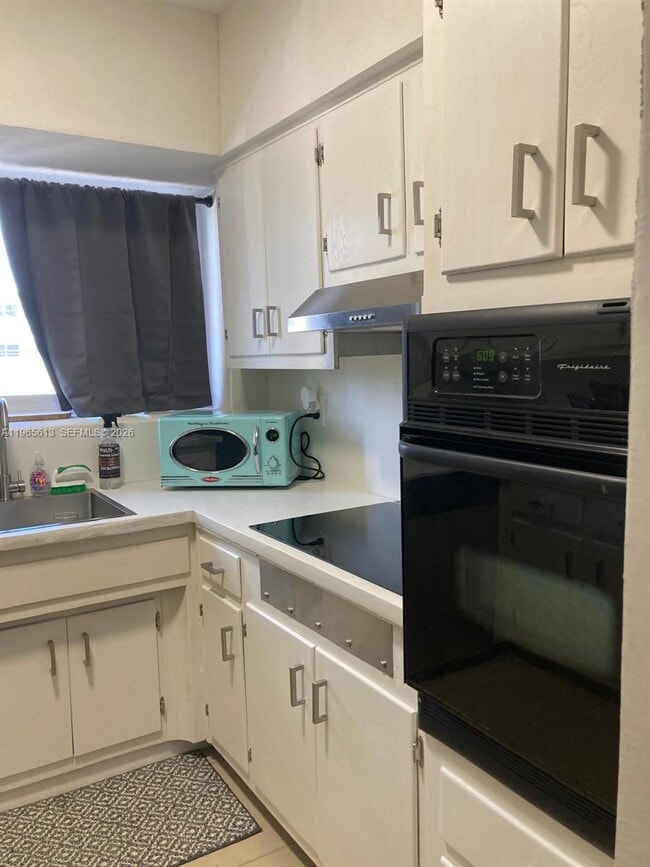 Building Photo - 462 Golden Isles Dr