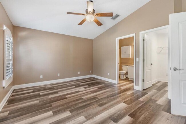 Building Photo - 10050 Landport Way