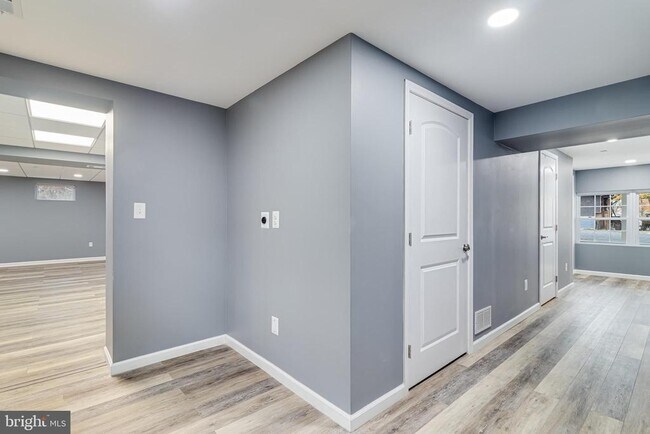 Building Photo - 8325 ABC Farm Pl