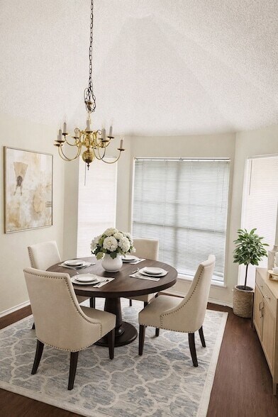 Building Photo - 1217 Buckeye Dr