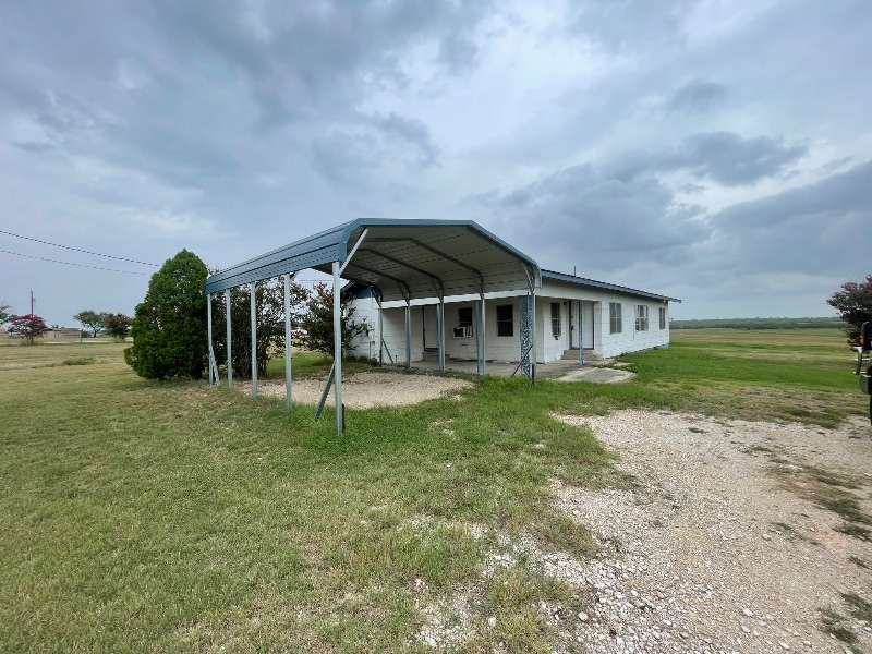 Building Photo - 725 Pioneer Rd
