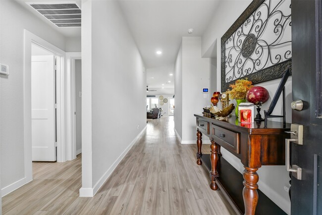 Building Photo - 26268 Astral Wy