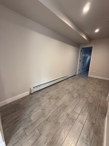 Building Photo - 52 Yonkers Ave