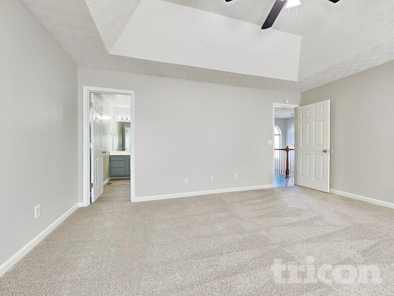 Building Photo - 140 N Greenfield Cir