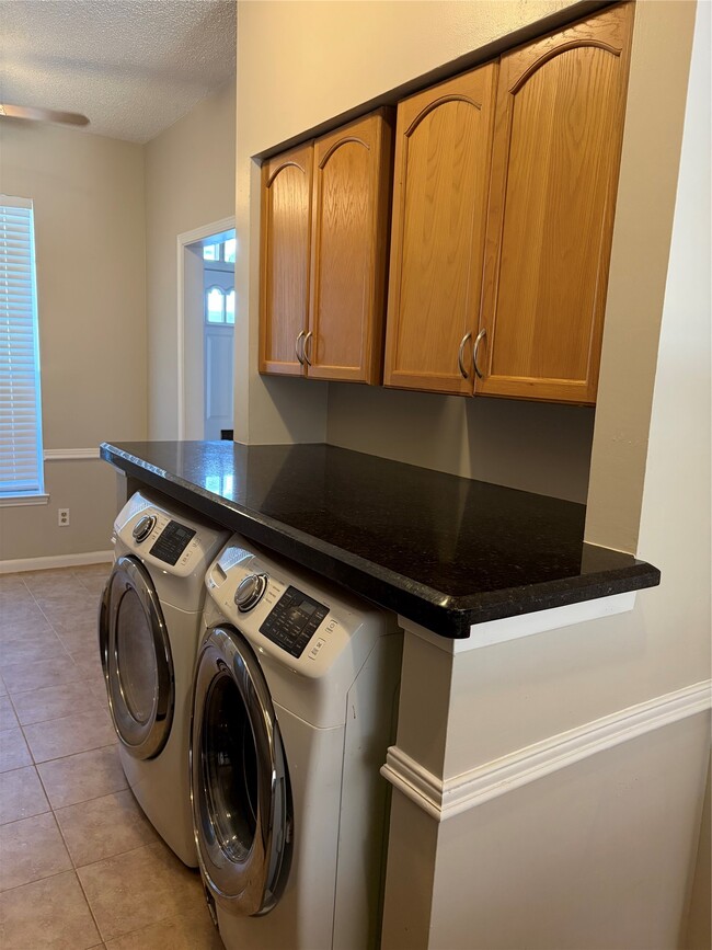 Building Photo - 3737 Wakeforest St