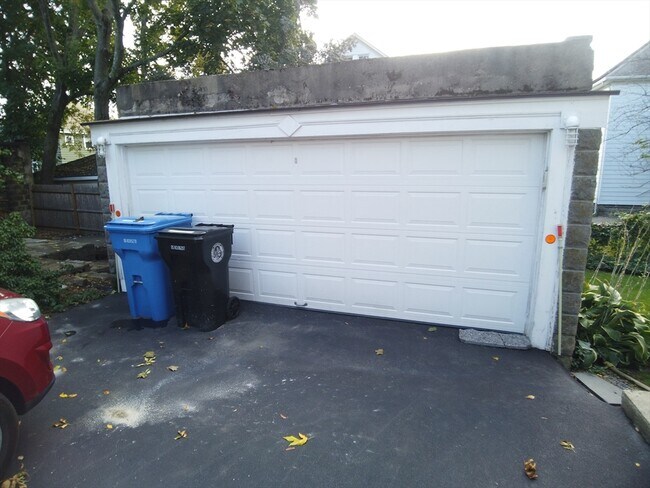 Building Photo - 64 Palfrey Rd