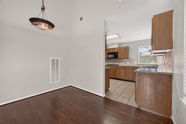 Building Photo - 2922 Cotton Stock Dr