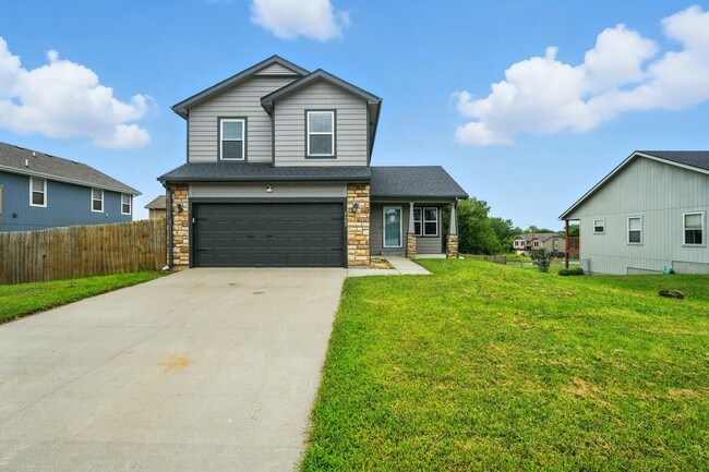 Primary Photo - Beautiful Single Family Home, Sutter Woods...