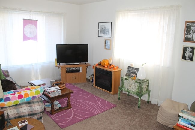 Interior Photo - Shattuck Road Apartments