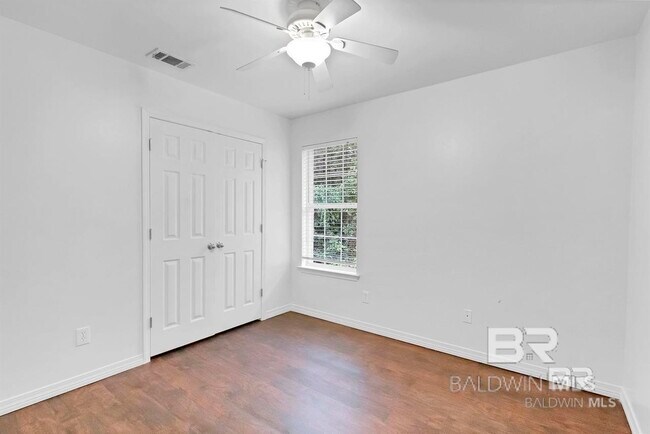 Building Photo - 8352 Preakness Ct