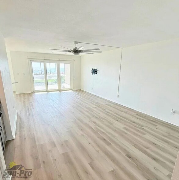 Building Photo - 2600 Ocean Shore Blvd