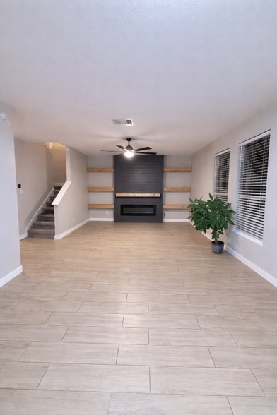 Building Photo - 4709 Auburn Dr