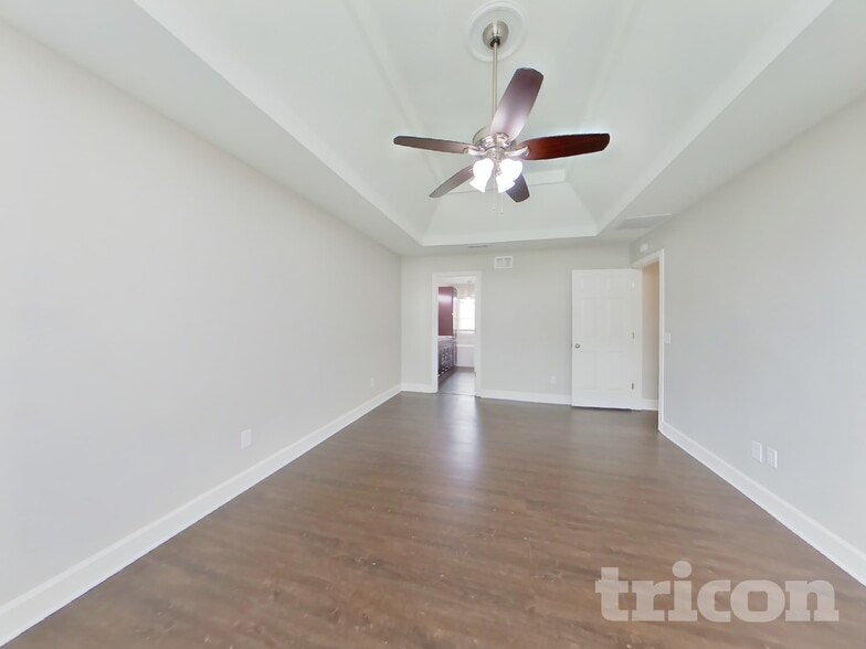 Building Photo - 107 Cross Creek Ln