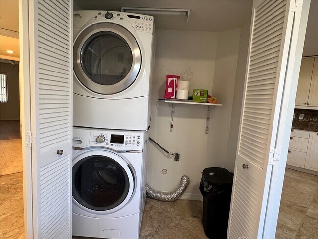 Building Photo - 18714 Wimbledon Cir