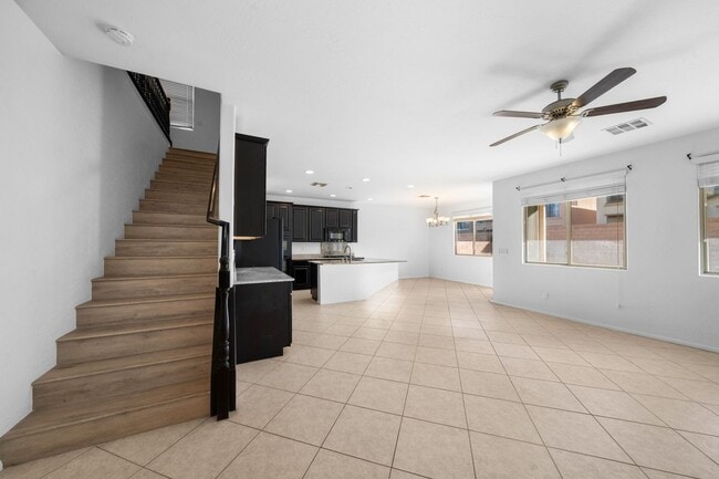 Building Photo - Well-Maintained 4-Bed, 3-Bath Home in Gated Community