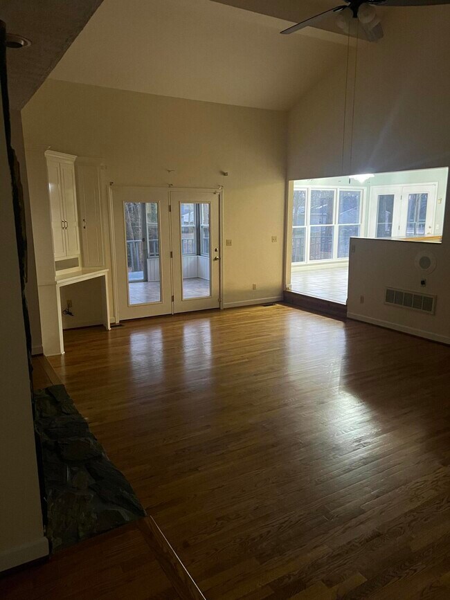 Building Photo - 184 Beaver Dam Rd