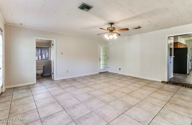 Building Photo - Lafayette Rental 4 bedroom