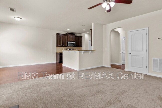 Building Photo - 3379 Gardenside Walk SW