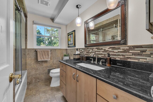 Building Photo - 5555 Patterson Dr