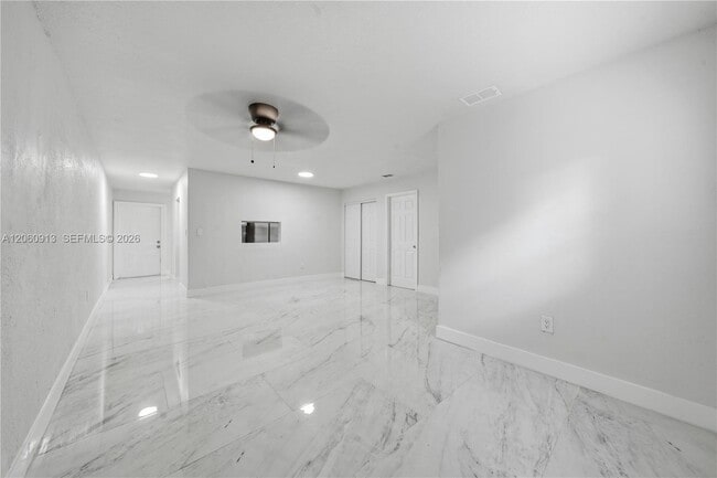 Building Photo - 3856 NW 207 St Rd