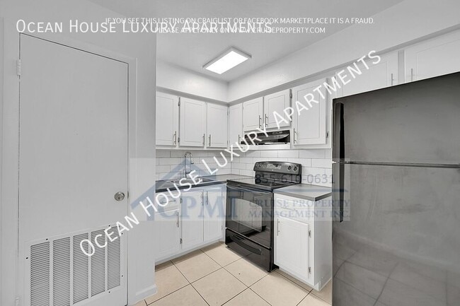Building Photo - 3251 Coral Hills Dr