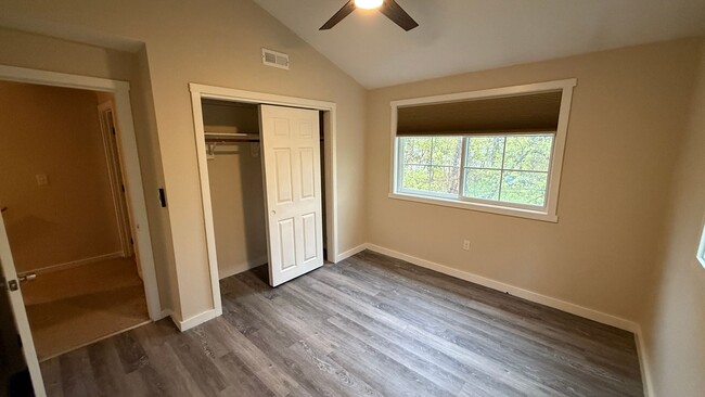 Building Photo - Modern 2-Bedroom Townhouse Condo – Water &...
