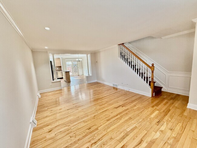 Building Photo - 3134 S 17th St