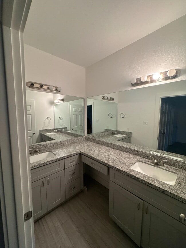 Building Photo - 8305 Prairie View Dr