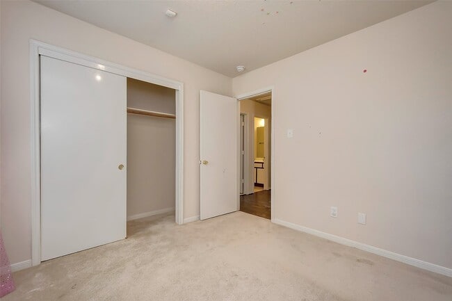 Building Photo - 3619 Apple Dale Dr