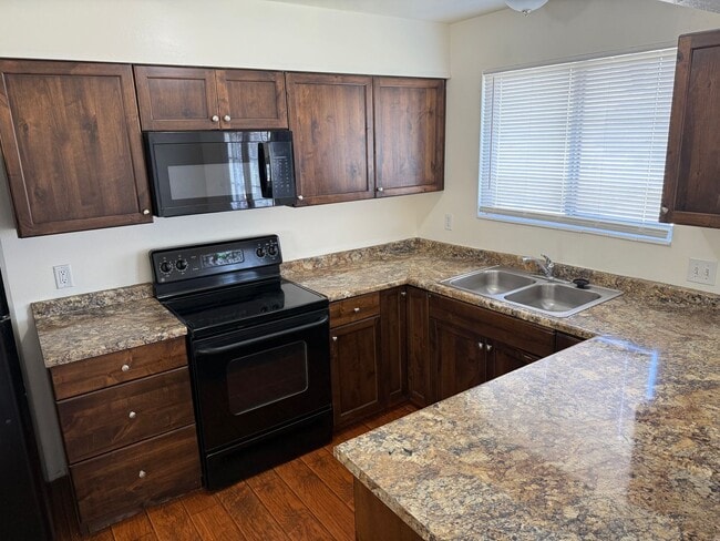 Primary Photo - Beautiful five bedroom home