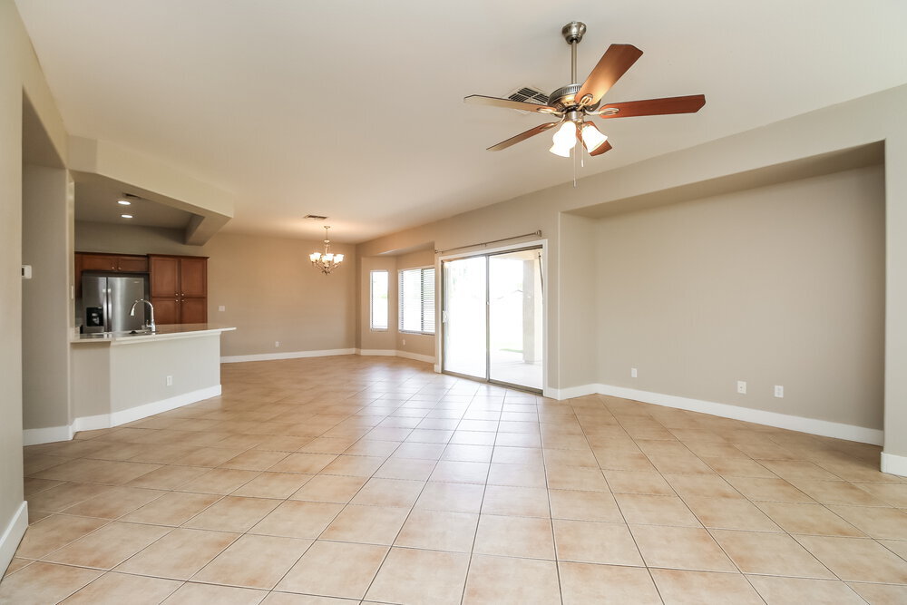 Building Photo - 21264 E Twin Acres Dr